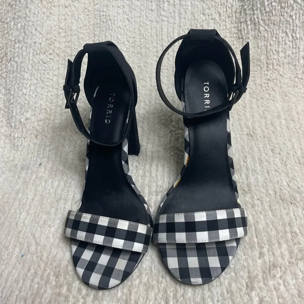 Torrid  Fabric Black and White Checkered ankle strap block Heels SZ10WW